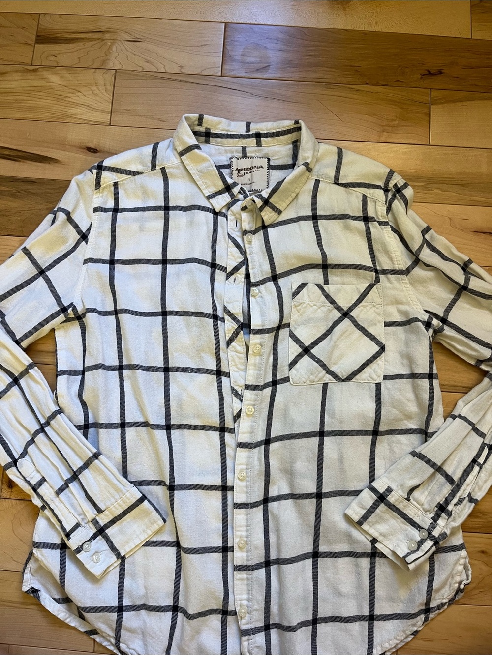 Arizona Jean Company Cream and Black Windowpane Button-Down Shirt